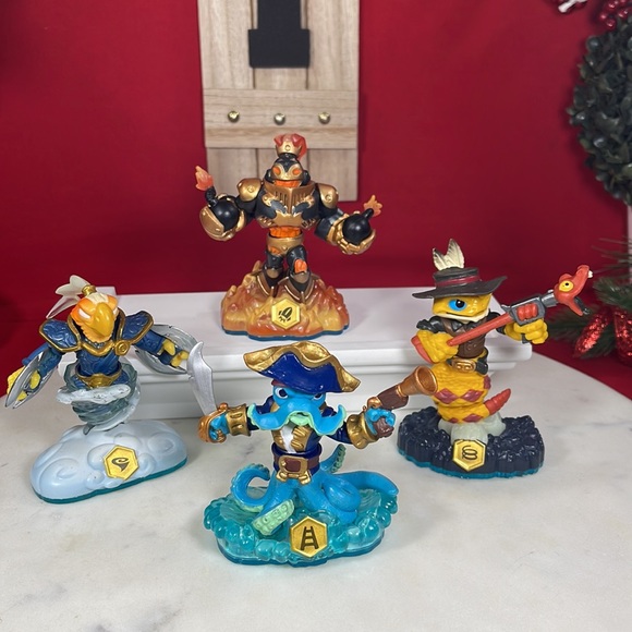 BUNDLE OF SKYLANDERS “SWAP FORCE TEAM” Action Characters - Picture 3 of 17